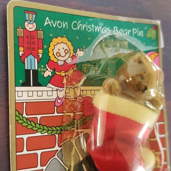 Adorable Vintage Avon Christmas Bear Pin 1984 - Picture 3 of 5